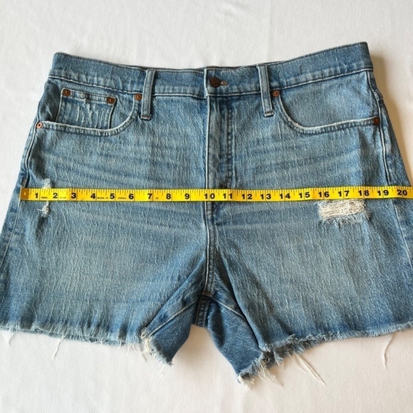 Madewell Cut-Off High Rise Jean Shorts sz 32 - Picture 4 of 9